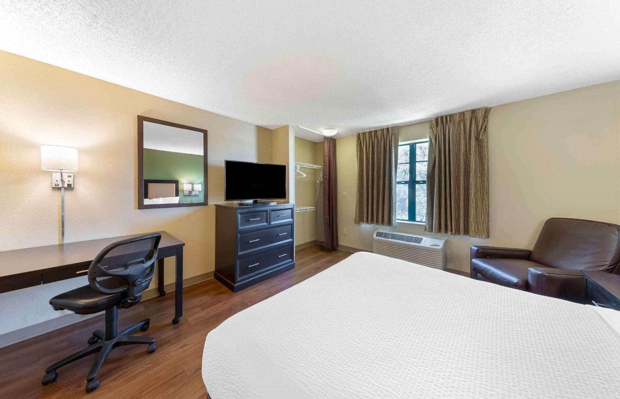 Extended Stay America Suites - Detroit - Ann Arbor - Briarwood Mall Exterior photo