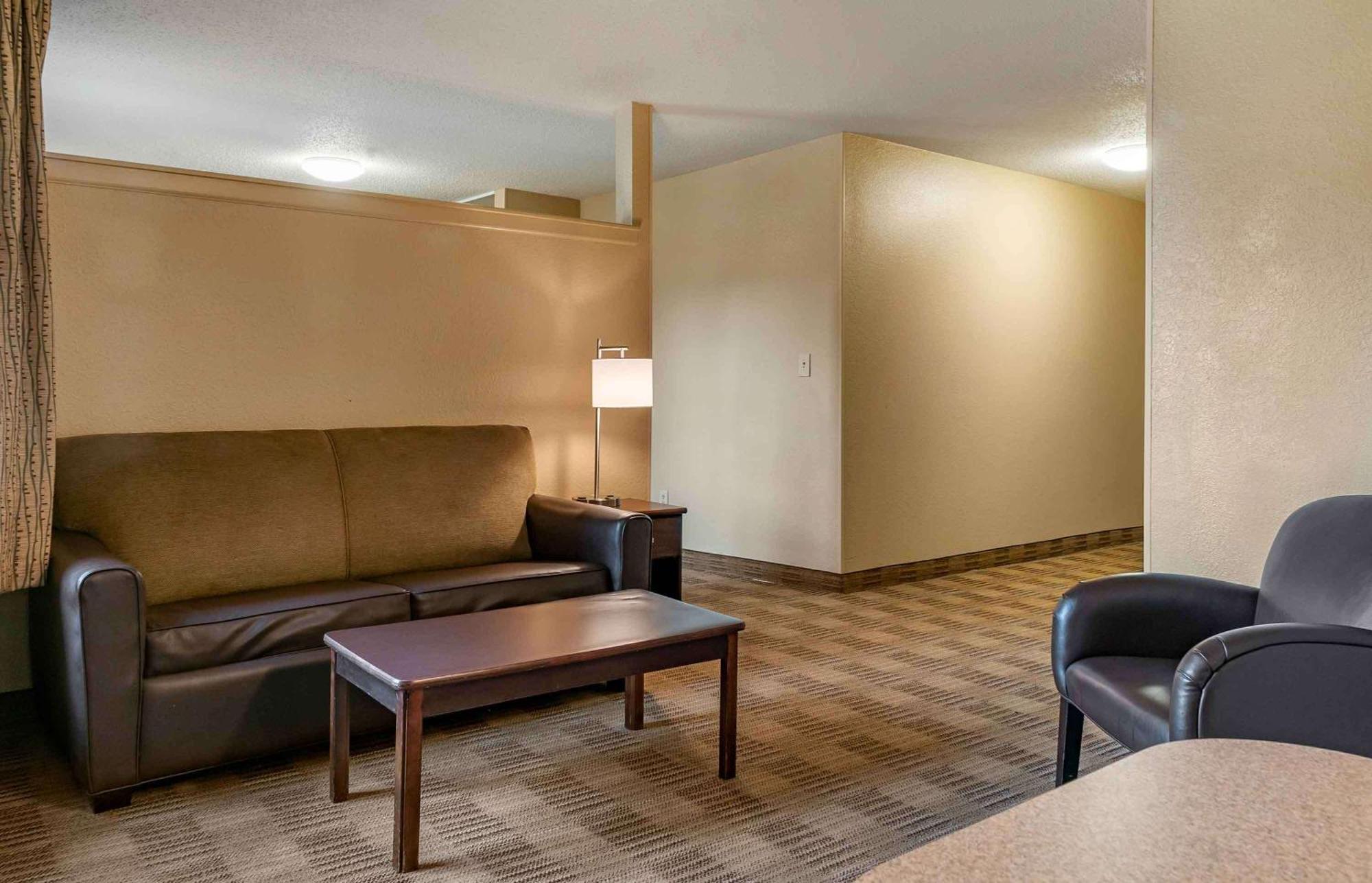 Extended Stay America Suites - Detroit - Ann Arbor - Briarwood Mall Exterior photo